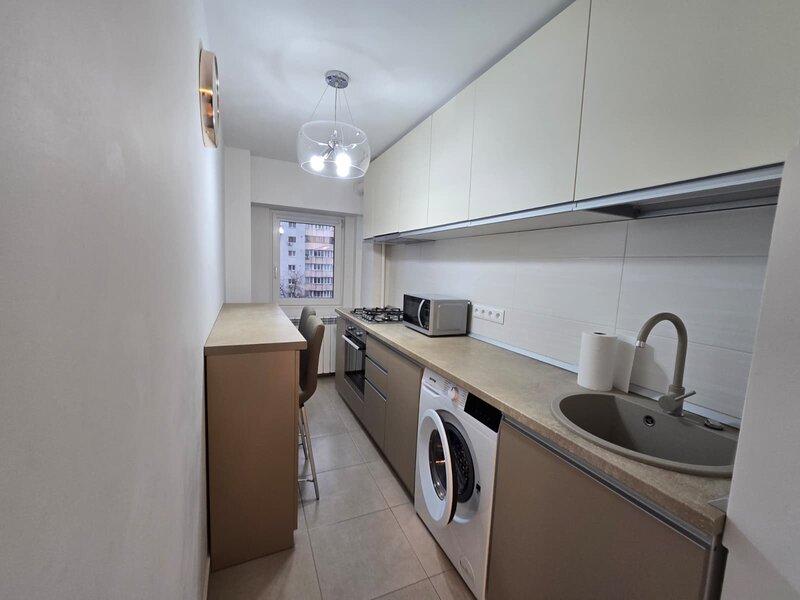 Vitan Garsoniera Lux mall Vitan 10 min M Mihai Bravu DB1373